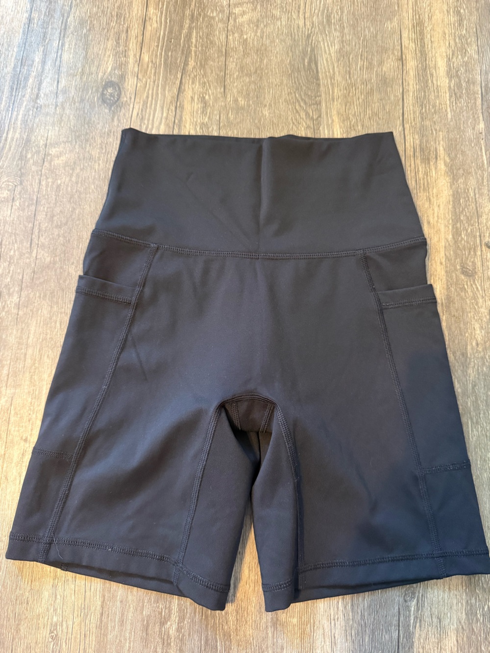 aerie High-Waist Black Athletic Bike Shorts with Side Pockets
